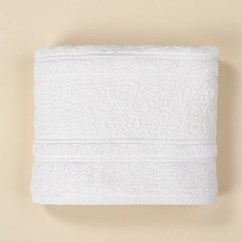 Linoa 450 Hudoo in white 100% cotton towel, studio product shot
