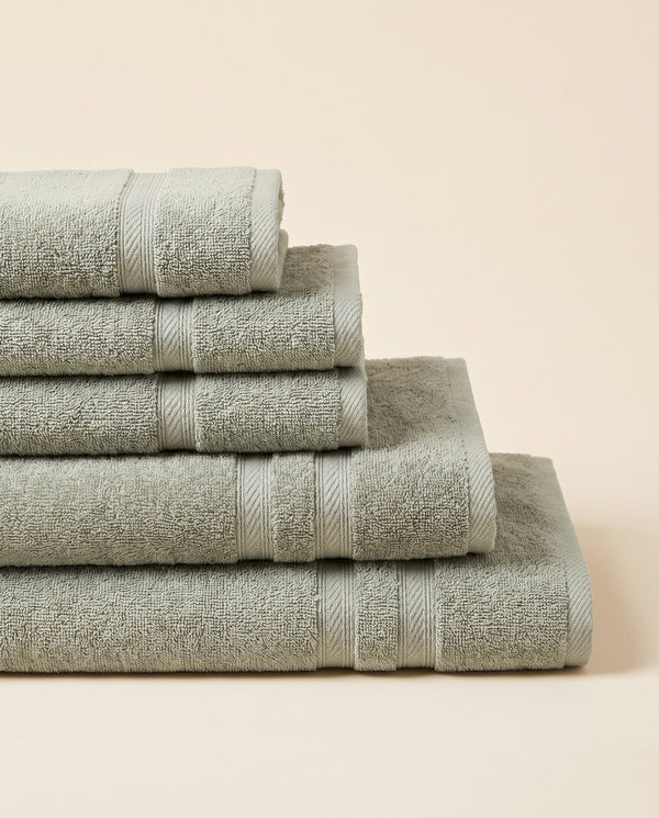 650 · Naem+ Spa Sage