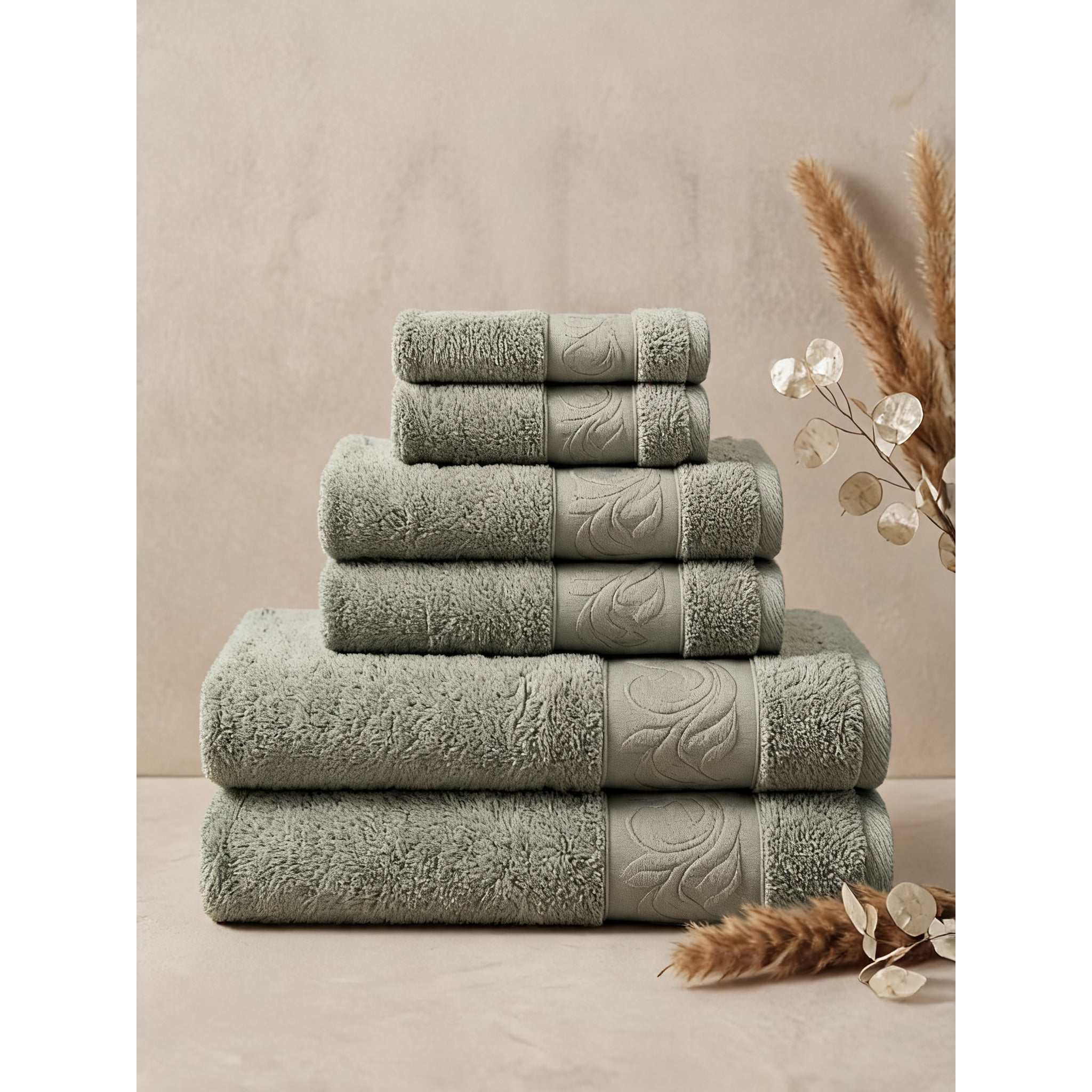 Linoa Everyday Set · Reesha 550 in Sage, 6-piece folded stack