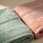 Linoa Family · Reesha in Sage & Blush Pink — weave detail