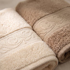 Linoa Family · Reesha in Cream & Sand — weave detail