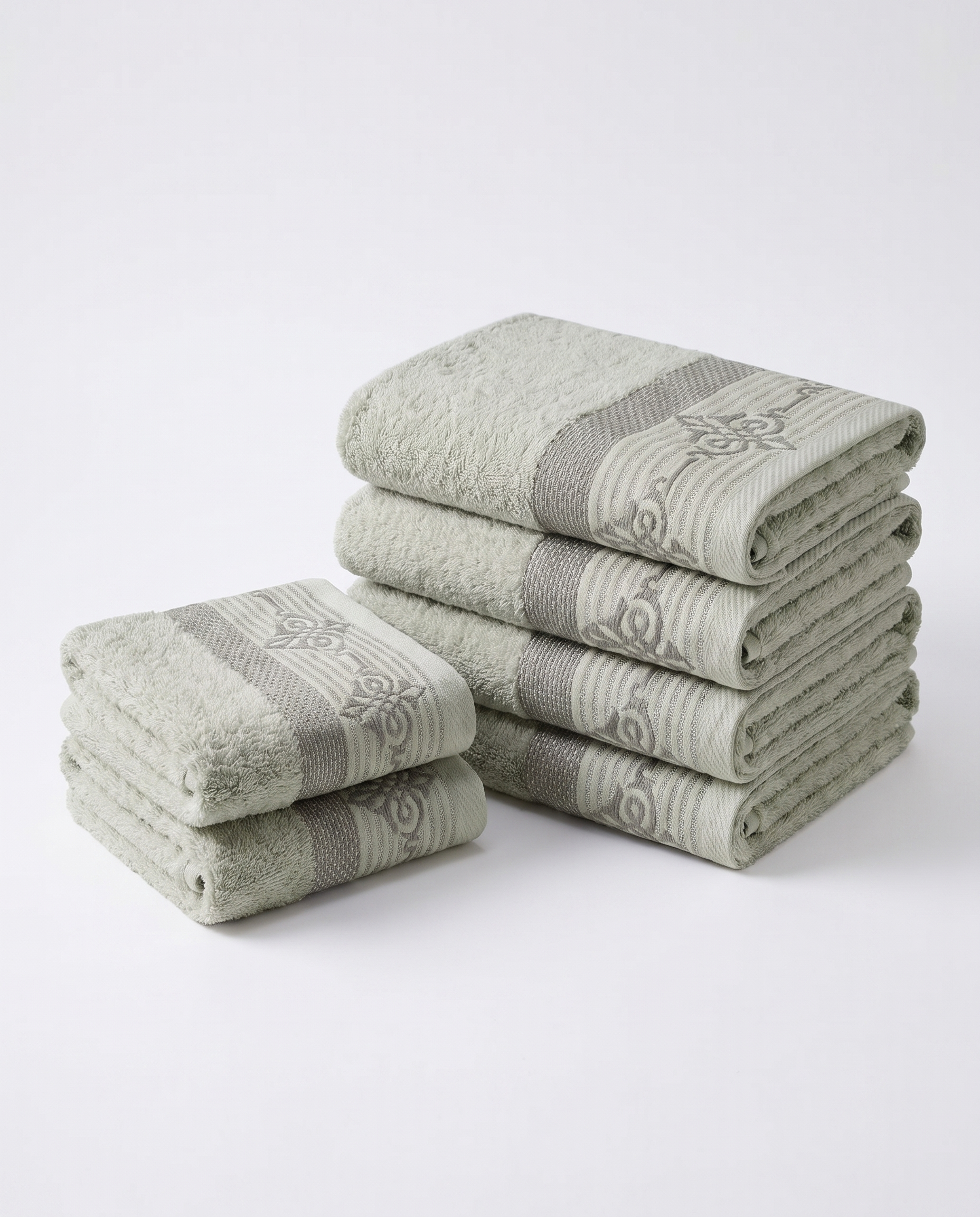 Linoa Gym Raha towel set, Sage colourway, hero shot