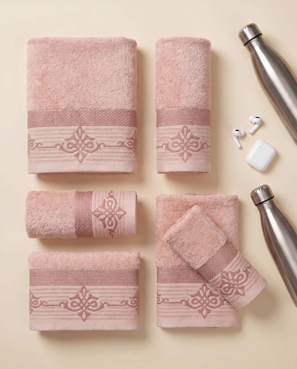 Linoa Gym Raha towel set, Blush Pink colourway, flatlay shot