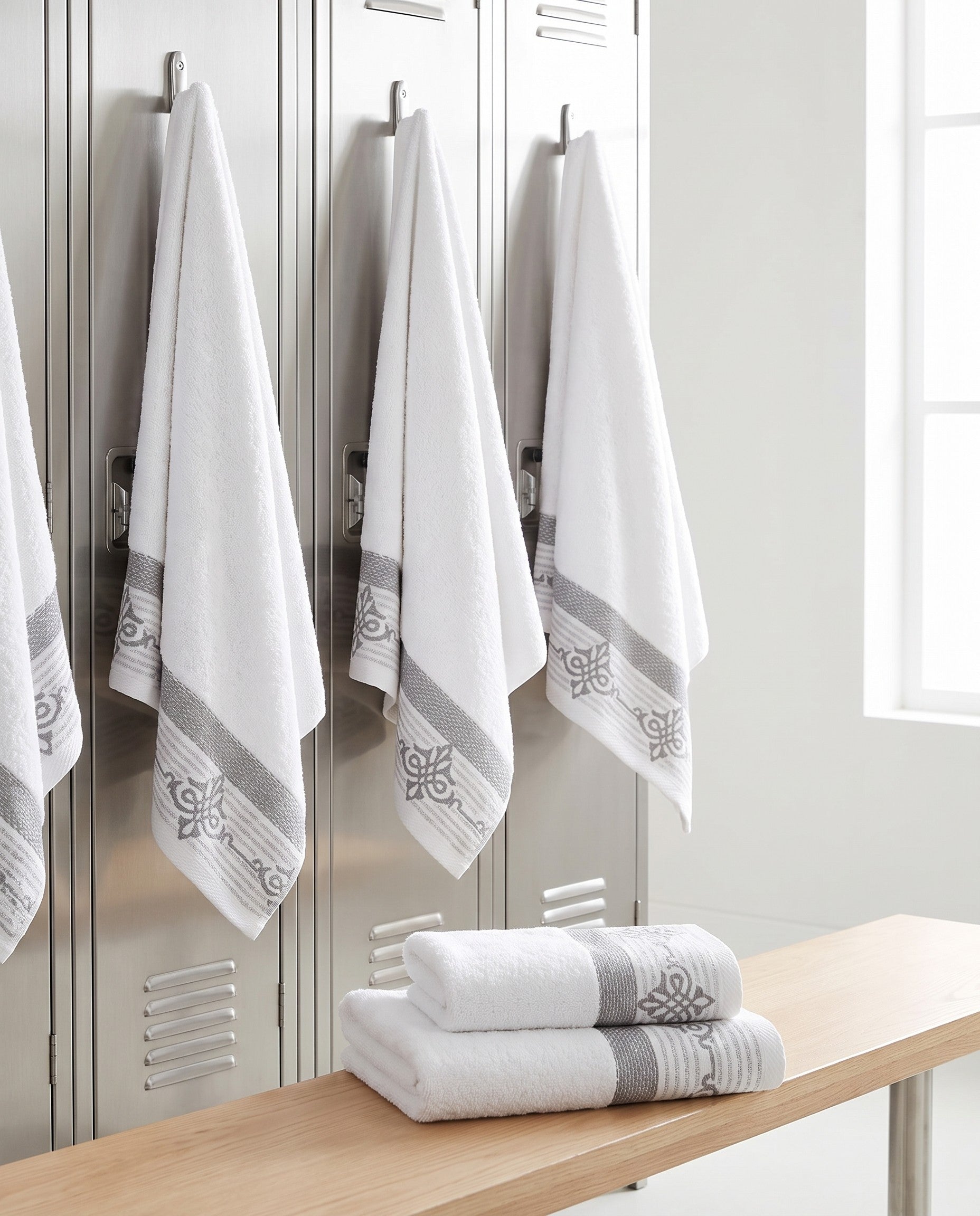 Linoa Gym Raha towel set — White — locker hook