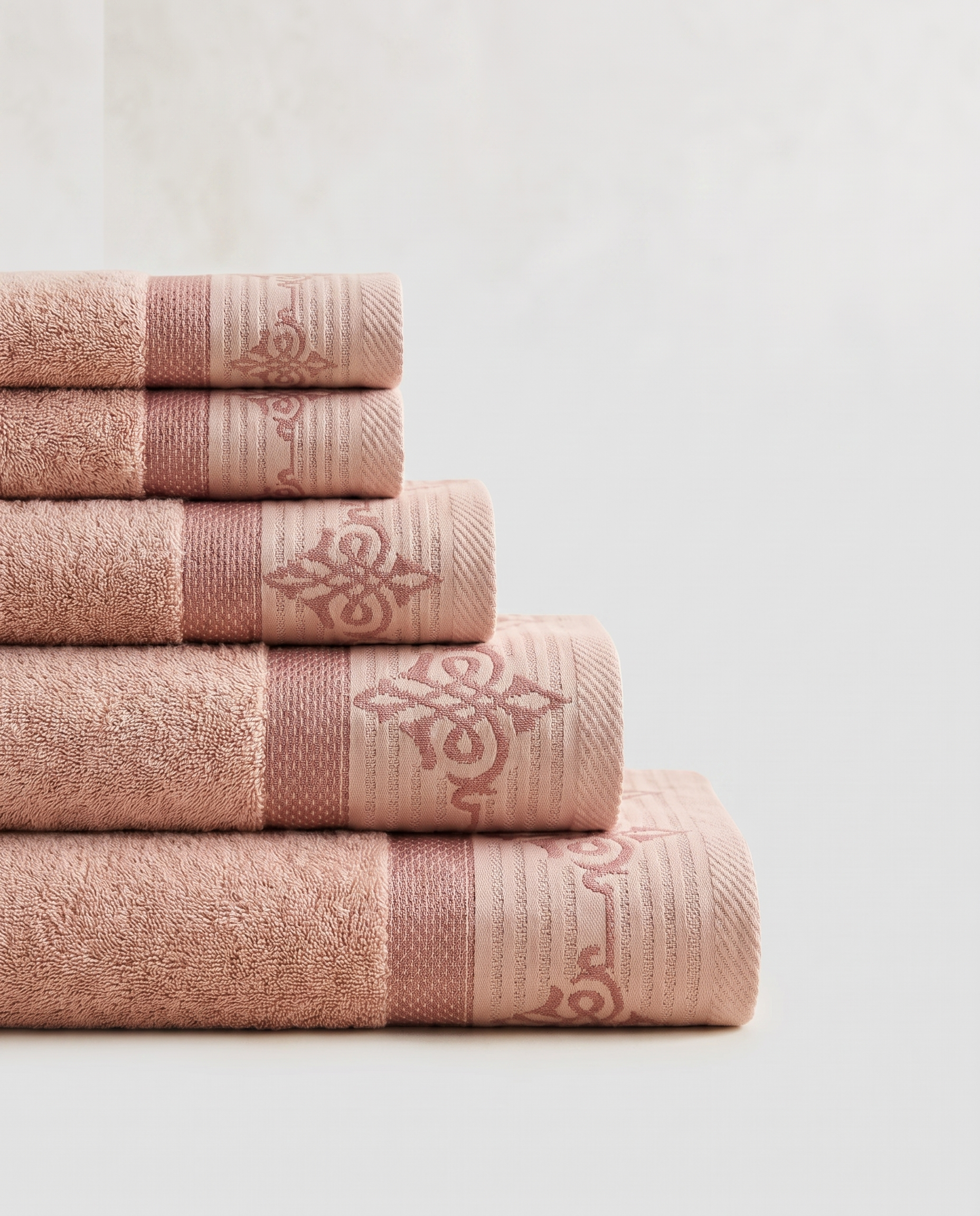 Linoa Travel Raha towel set, Blush Pink colourway, hero shot