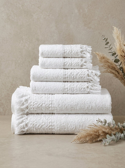 Linoa Everyday Set · Makhmal 550 in White, 6-piece folded stack