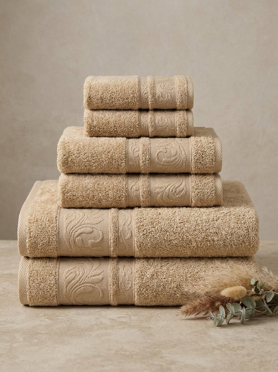 Linoa Everyday Set · Reesha 550 in Sand, 6-piece folded stack
