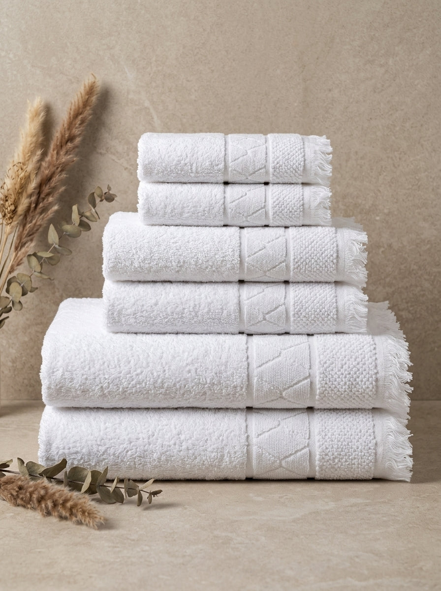 Linoa Signature Set · Sakeena 450 in White, 6-piece folded stack